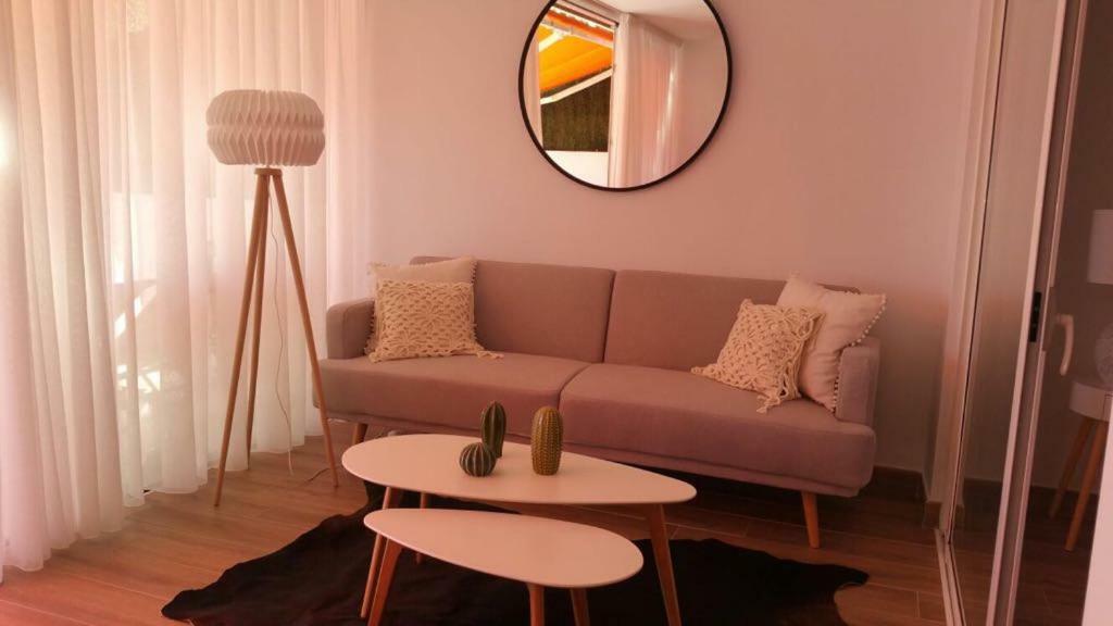 Beachfront Los Cristianos Apartamento Arona  Exterior foto
